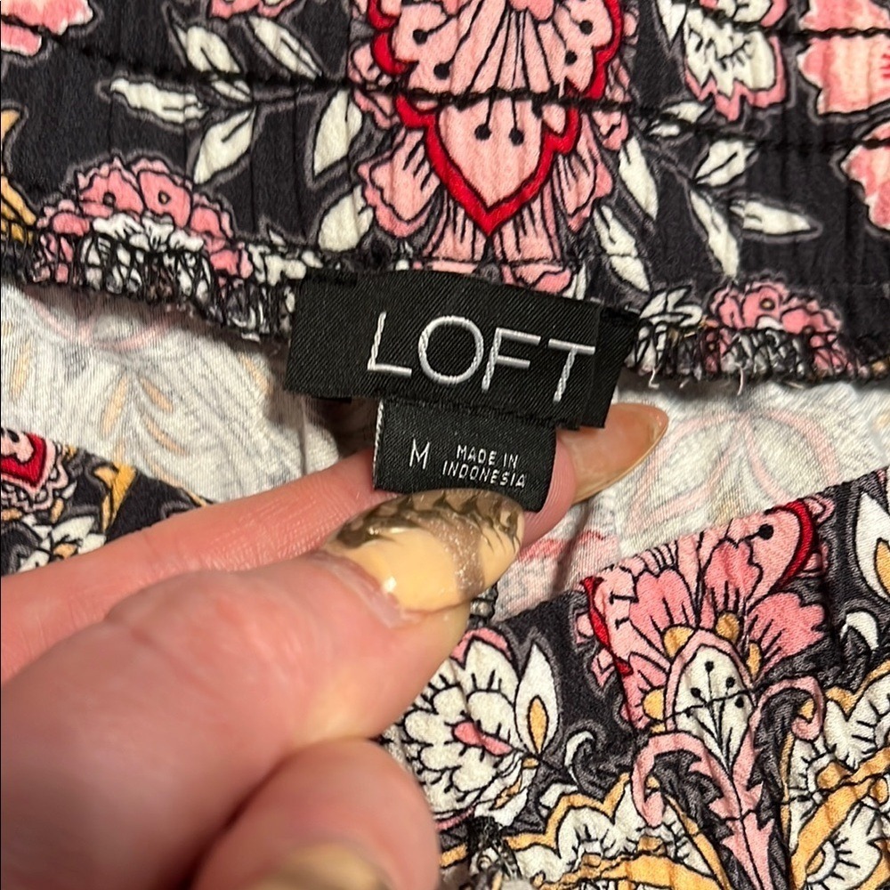 LOFT Wide Leg Cropped Flowy Drawstring Floral Pants Black Pink Women's Medium‎ - Picture 2 of 5